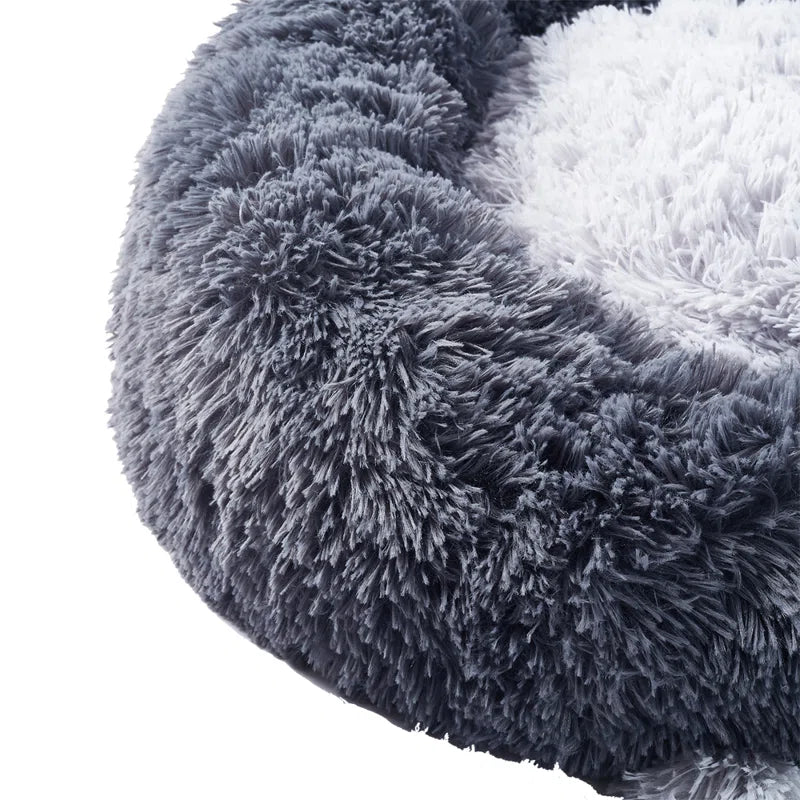 Willingham Doughnut Pet Bed for Cats: Combining Comfort and Style